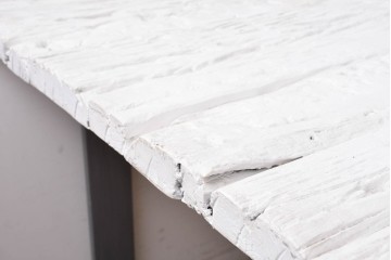 中古　大型サイズ!!　ムク材　古材の荒々しい木肌が個性豊かな作業台　(R-089490)