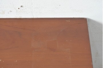 中古　希少な廃番品　チーク無垢材　SCANTEAK(スキャンティーク)　広々とした天板が魅力のダイニングテーブル　(R-089491)