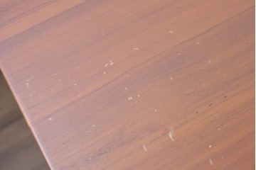 中古　希少な廃番品　チーク無垢材　SCANTEAK(スキャンティーク)　広々とした天板が魅力のダイニングテーブル　(R-089491)