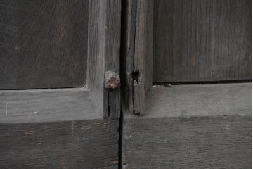 イギリスアンティーク建具　希少!!　オーク材　アーチ型の意匠が印象的な両開き扉2枚(1対)セット　(R-089505)