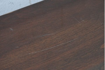 中古　アメリカ　ETHAN ALLEN(イーセンアーレン)　扇形彫刻とカブリオールレッグが美しいチェスト　(R-089513)