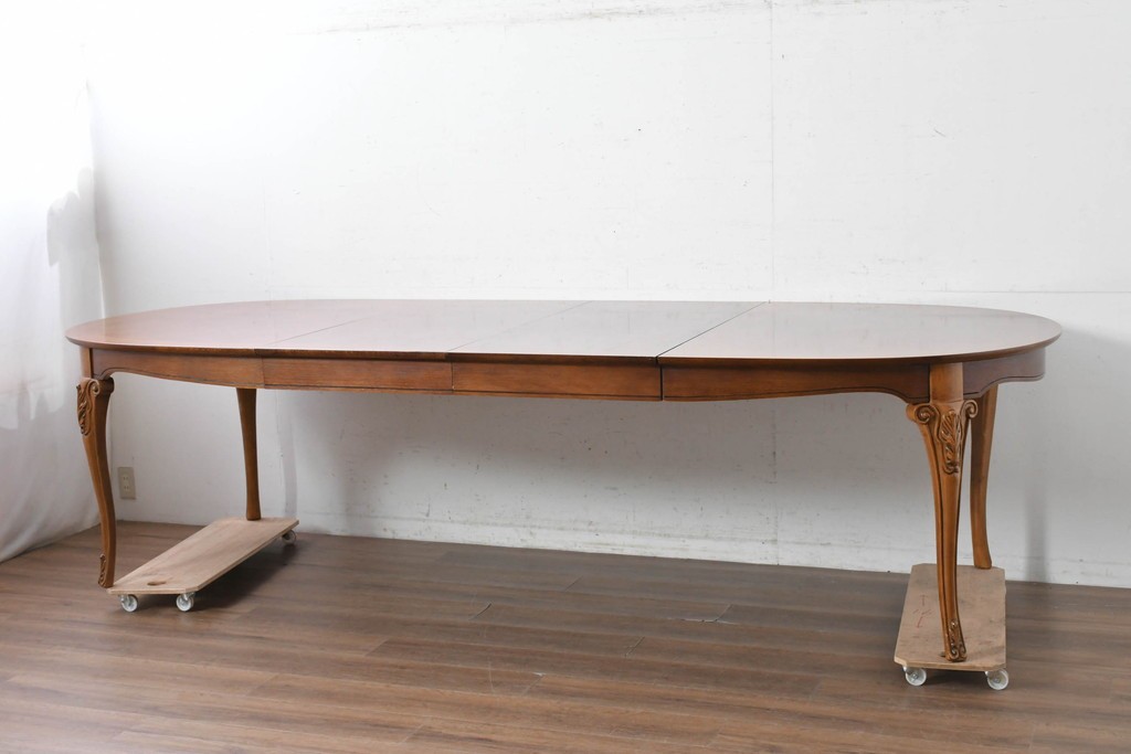 中古　アメリカ高級輸入家具　パーケットリー天板が上品なエクステンションダイニングテーブル　(R-089515)