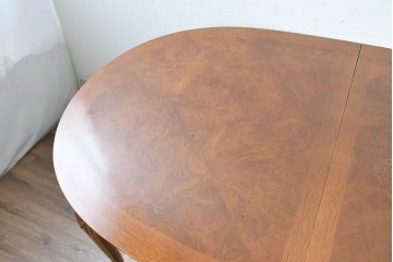 中古　アメリカ高級輸入家具　パーケットリー天板が上品なエクステンションダイニングテーブル　(R-089515)