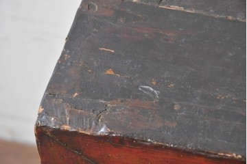アジアンヴィンテージ　李朝家具　アンティーク調　朱色に花文様が可愛らしいキャビネット　(R-089519)