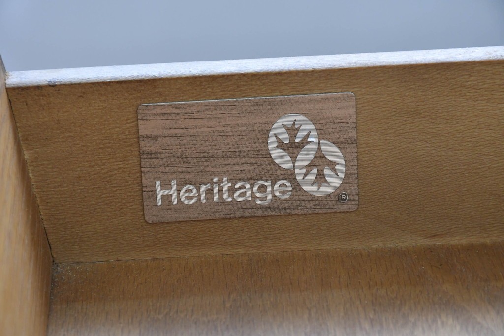 中古　希少モデル　DREXEL HERITAGE(ドレクセルヘリテイジ)　拡張天板と引き出しを備えたクラシカルなサービングカート　(R-089520)