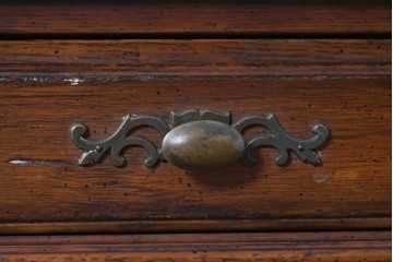 中古　希少モデル　DREXEL HERITAGE(ドレクセルヘリテイジ)　拡張天板と引き出しを備えたクラシカルなサービングカート　(R-089520)