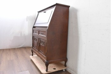 中古　国会議事堂納品の高級家具メーカー　徳田家具　彫刻意匠が上品なライティングビューロー　(R-089524)