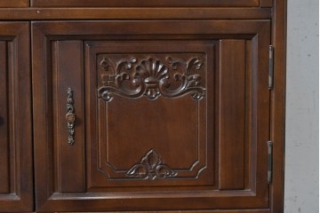 中古　国会議事堂納品の高級家具メーカー　徳田家具　彫刻意匠が上品なライティングビューロー　(R-089524)