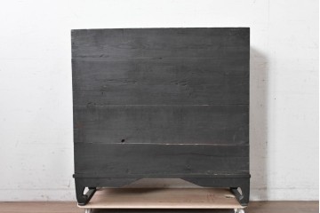 アジアンアンティーク　1930年から1940年頃　希少!!　李朝デザイン　漢字の彫り文字が印象的な49杯の薬箪笥　(R-089531)