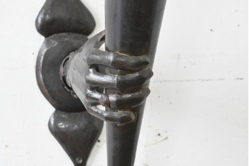 ヴィンテージ照明　モロッコ　真鍮製　手のモチーフが印象的なウォールライト　(R-089540)