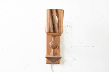 中古　バリ島　リゾート感漂う木製のウォールライト　(R-089553)