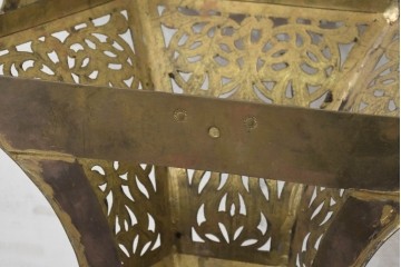 ヴィンテージ　インド　真鍮製　繊細な透かし装飾の照明カバー　(R-089556)