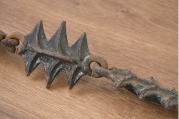 フランスアンティーク　1880年から1920年頃　力強いアイアン装飾が印象的なバリアチェーン3本セット　(R-089562)