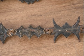 フランスアンティーク　1880年から1920年頃　力強いアイアン装飾が印象的なバリアチェーン3本セット　(R-089562)