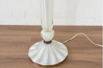 和製ヴィンテージ　希少モデル!　岩田工芸ガラス　花型のガラス装飾が空間を華やかに彩るスタンドライト　※花びらに欠損あり　(R-089567)