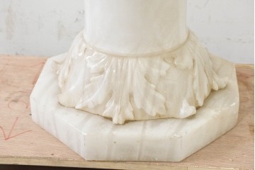 イタリアヴィンテージ　アラバスター(雪花石膏)　花台としても使えるコラムライト　(R-089568)