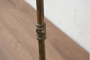 イギリスアンティーク　1910年から1930年頃　淡いグリーンシェードと鳥のレリーフが魅力の吊り下げ型ウォールライト　(R-089572)