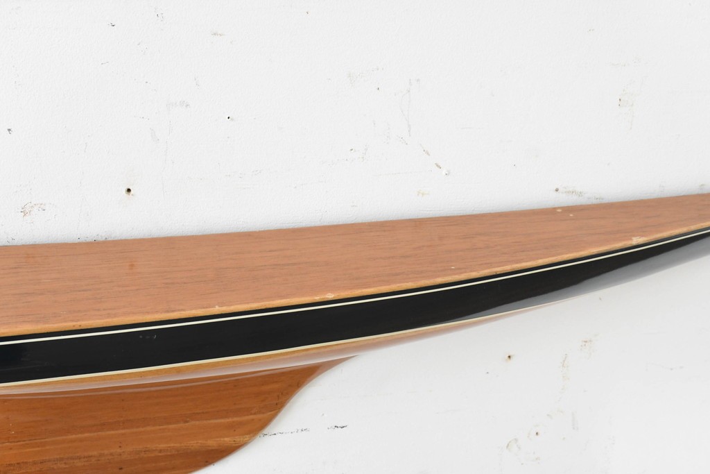 アメリカヴィンテージ　エンデバー号　Half Hull Model(ハーフハルモデル)　木製　船体半面模型のウォールディスプレイ　(R-089574)
