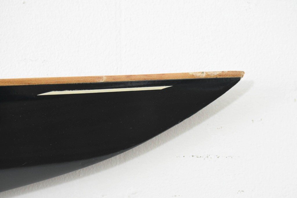 アメリカヴィンテージ　エンデバー号　Half Hull Model(ハーフハルモデル)　木製　船体半面模型のウォールディスプレイ　(R-089574)