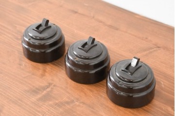 イギリスアンティーク　1930年頃　レトロなベークライトスイッチ3点セット　※ディスプレイ用　(R-089578)