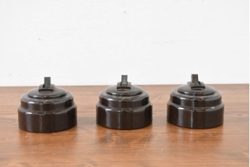 イギリスアンティーク　1930年頃　レトロなベークライトスイッチ3点セット　※ディスプレイ用　(R-089578)