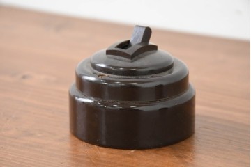 イギリスアンティーク　1930年頃　レトロなベークライトスイッチ3点セット　※ディスプレイ用　(R-089578)