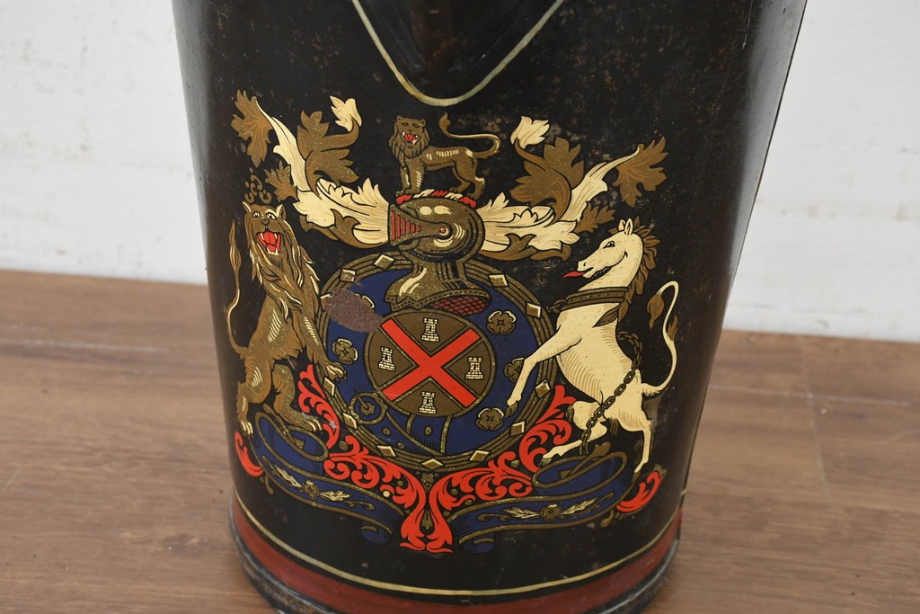 イギリスヴィンテージ　1950年頃　エンブレム装飾の英国コールバケツ　(R-089579)