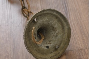 イギリスヴィンテージ　1960年頃　花形ガラスシェードのクラシカルなペンダントライト　(R-089582)