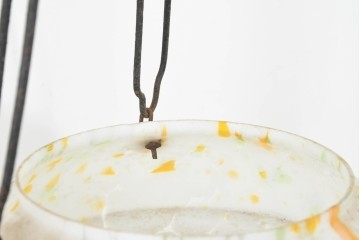 《引っ掛けシーリング式ペンダントライト加工費込み》　イギリスアンティーク　1930年頃　葉っぱの飾りが可愛らしいペンダントライト　(R-089584)