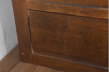 和製ヴィンテージ　ナラ材　引き出し8杯付き　書類や小物の整理整頓に便利な大振りのサイドチェスト　(R-089588)