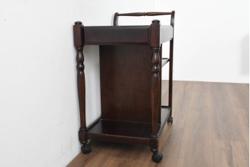 和製ヴィンテージ　希少!　絶版品　北海道民芸家具　クラシカルな佇まいが目を引くキャスターワゴン　(R-089590)