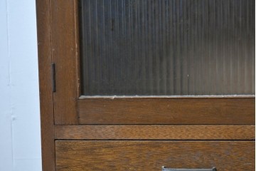 和製ヴィンテージ　モールガラス入り扉のレトロな収納棚　(R-089603)