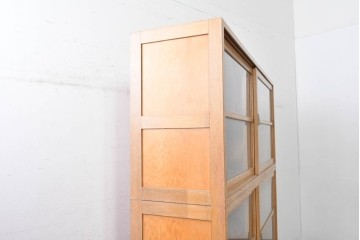 和製ヴィンテージ　昭和レトロ　収納力を備えた重ねガラス戸棚　(R-089606)