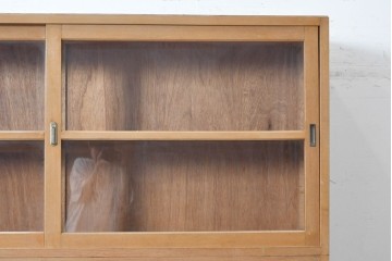 和製ヴィンテージ　昭和レトロ　収納力を備えた重ねガラス戸棚　(R-089606)