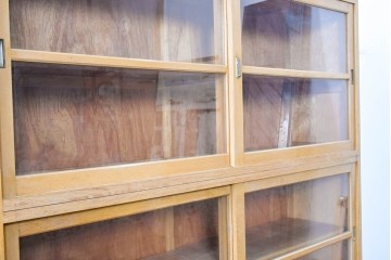和製ヴィンテージ　昭和レトロ　収納力を備えた重ねガラス戸棚　(R-089606)