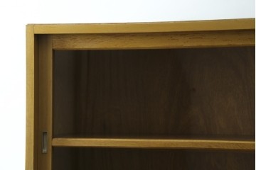 和製ヴィンテージ　昭和レトロ　収納力を備えた重ねガラス戸棚　(R-089606)