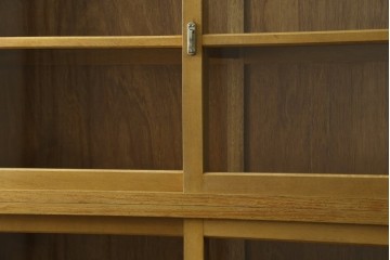 和製ヴィンテージ　昭和レトロ　収納力を備えた重ねガラス戸棚　(R-089606)