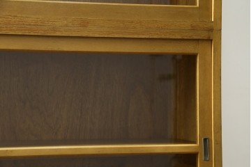和製ヴィンテージ　昭和レトロ　収納力を備えた重ねガラス戸棚　(R-089606)