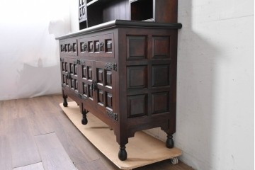 中古　松本民芸家具　クラシカルで高級感漂うSP型皿棚　定価約150万円　(R-089609)