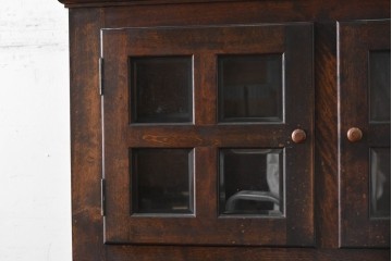 中古　美品　希少な絶版品　松本民芸家具　重厚なE型食器棚　(R-089612)