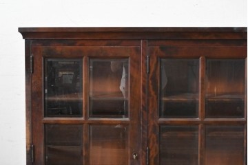 《台輪取り付け加工費込み》　中古　希少な廃番品　北海道民芸家具　格子ガラス扉のサイドボード　(R-089613)