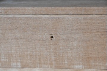 中古　国産職人手作り　総桐材　並厚　金地に草花と小鳥を描いた引き戸が上品なローボード　(R-089622)