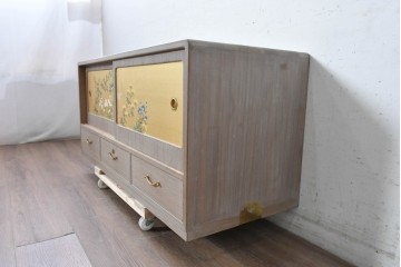中古　国産職人手作り　総桐材　並厚　金地に草花と小鳥を描いた引き戸が上品なローボード　(R-089622)