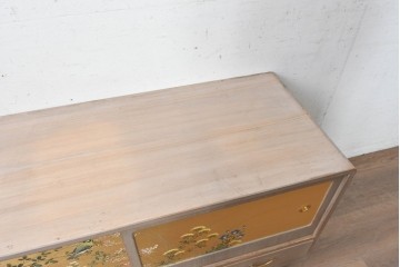 中古　国産職人手作り　総桐材　並厚　金地に草花と小鳥を描いた引き戸が上品なローボード　(R-089622)