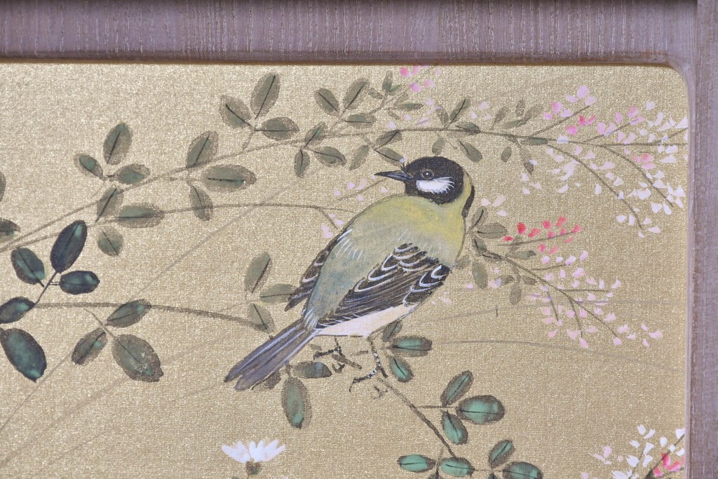 中古　国産職人手作り　総桐材　並厚　金地に草花と小鳥を描いた引き戸が上品なローボード　(R-089622)