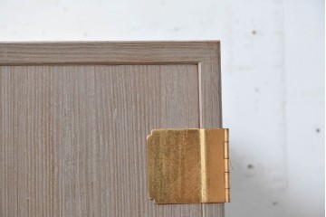 《天板取り付け加工費込み》　中古　国産職人手作り　並厚　繊細な透かし金具と房飾りが上品な総桐着物箪笥　(R-089623)
