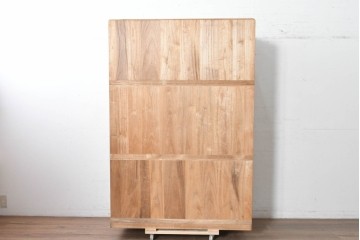 中古　国産職人手作り　並厚　金地に梅花と小鳥の図が華やかさを添える総桐箪笥　(R-089625)