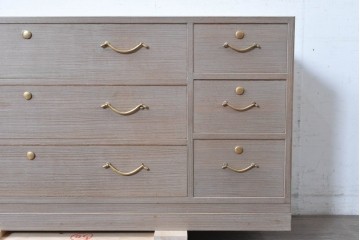 《天板取り付け加工費込み》　中古　国産職人手作り　並厚　大小6杯の引き出しを備えた総桐箪笥　(R-089628)