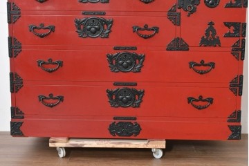 中古　岩谷堂箪笥　943清衡2号　鮮やかな朱塗りの整理タンス　定価約120万円　(R-089629)