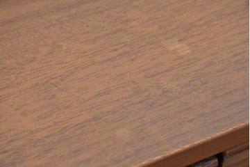 イギリスヴィンテージ　Harris Lebus(ハリス・リーブス)　希少な小振りサイズのサイドボード　(R-089630)